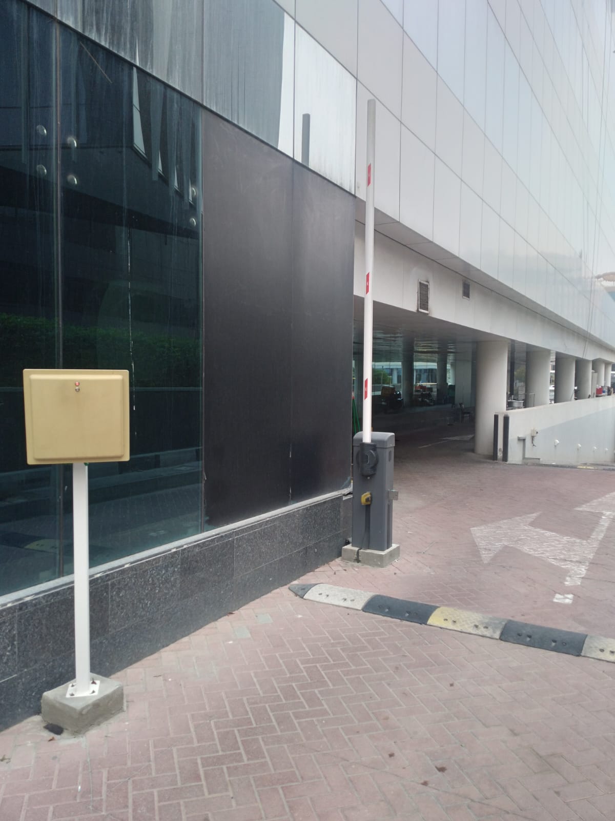 gate barrier , dubai , sharajah , abodhabi