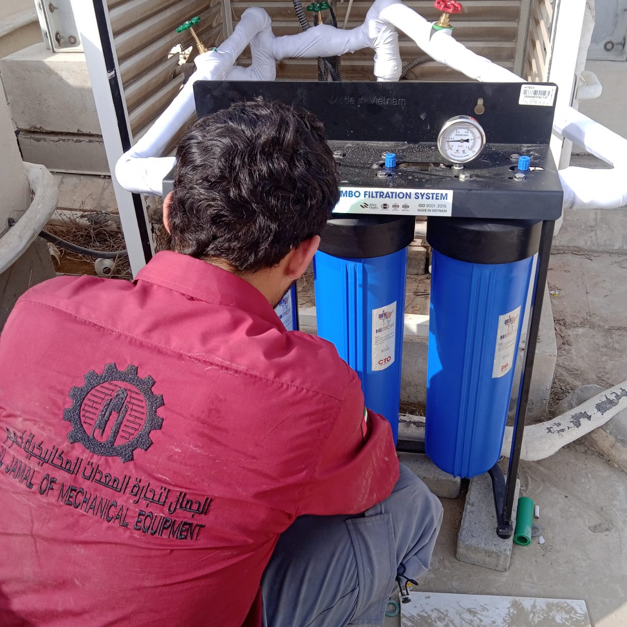 عزل أنابيب المياه <i class='fa fa-long-arrow-left color'></i>